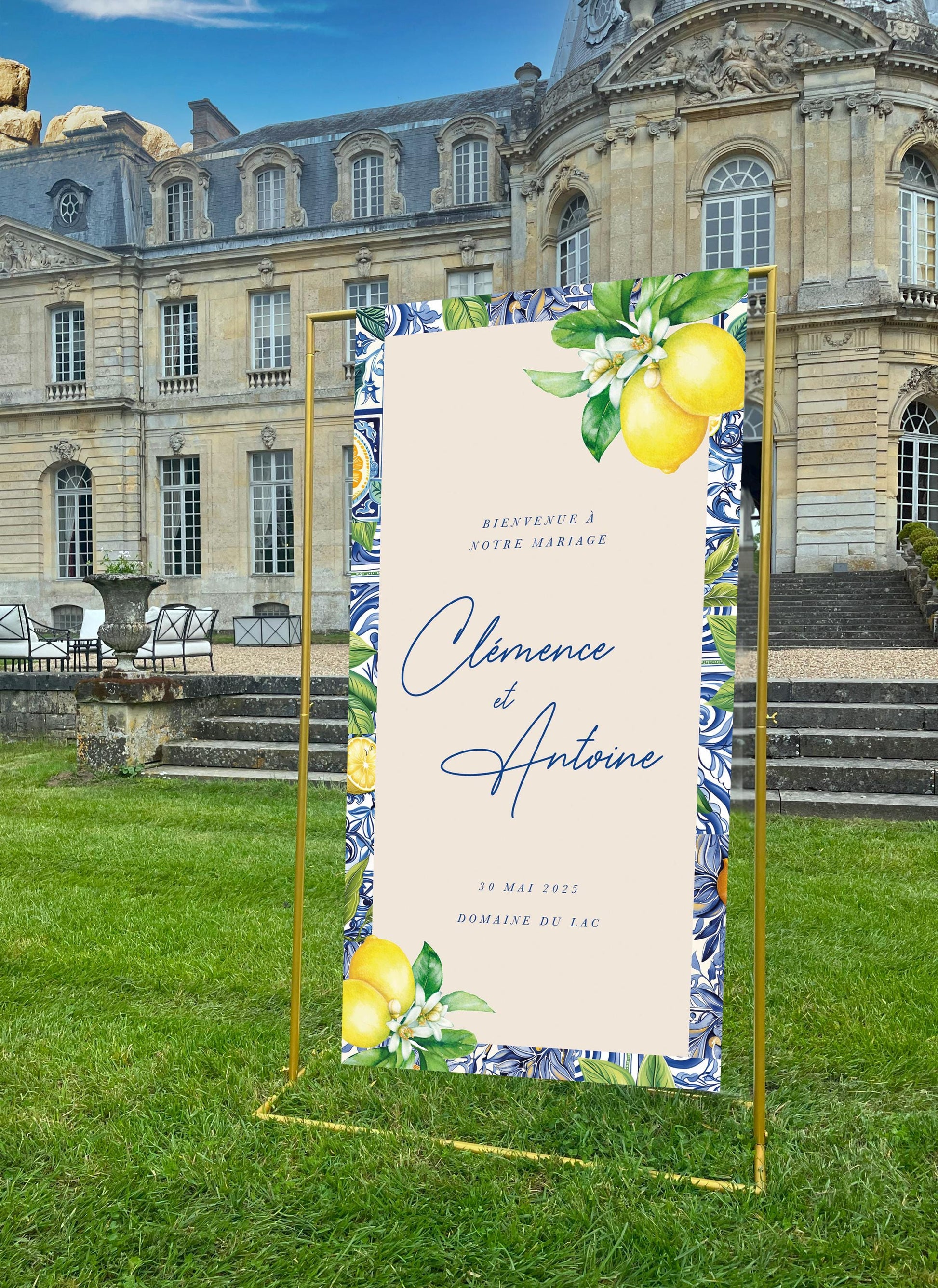 Panneau de bienvenue sur tissu effet lin, ambiance Positano avec citrons et verdure, parfait pour un mariage estival et raffiné.