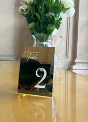 Numéro de table en miroir doré, style élégant pour mariage