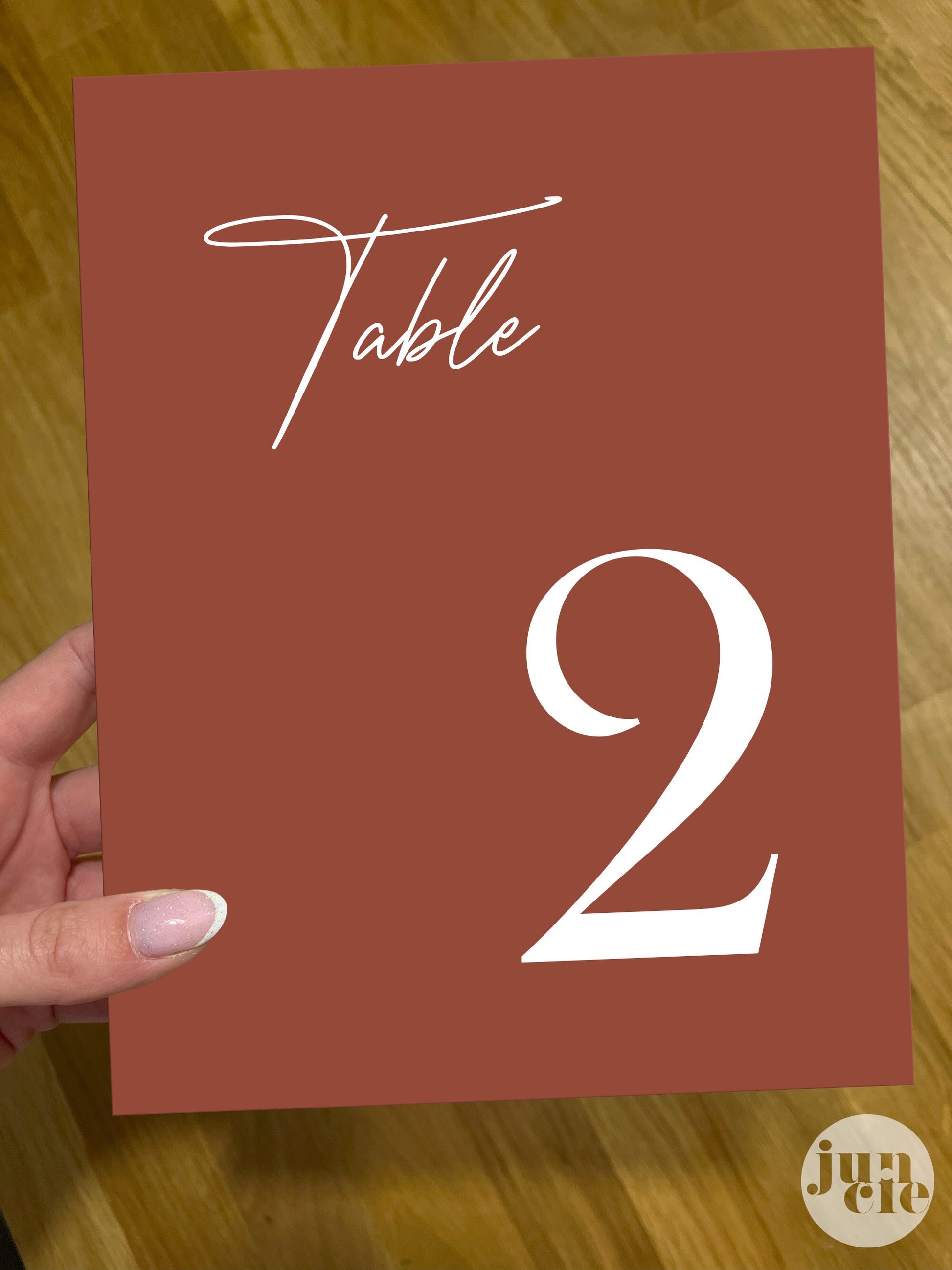 Accessoire de table mariage terracotta – Numéro en forex rigide, design 3