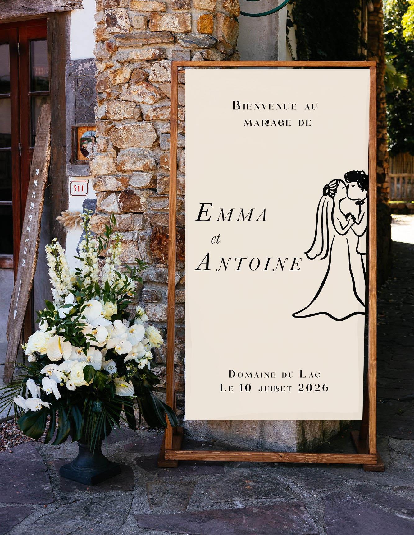 Panneau mariage toile lin 65x125 cm coloris beige, avec prénom, date et dessin couple mariés