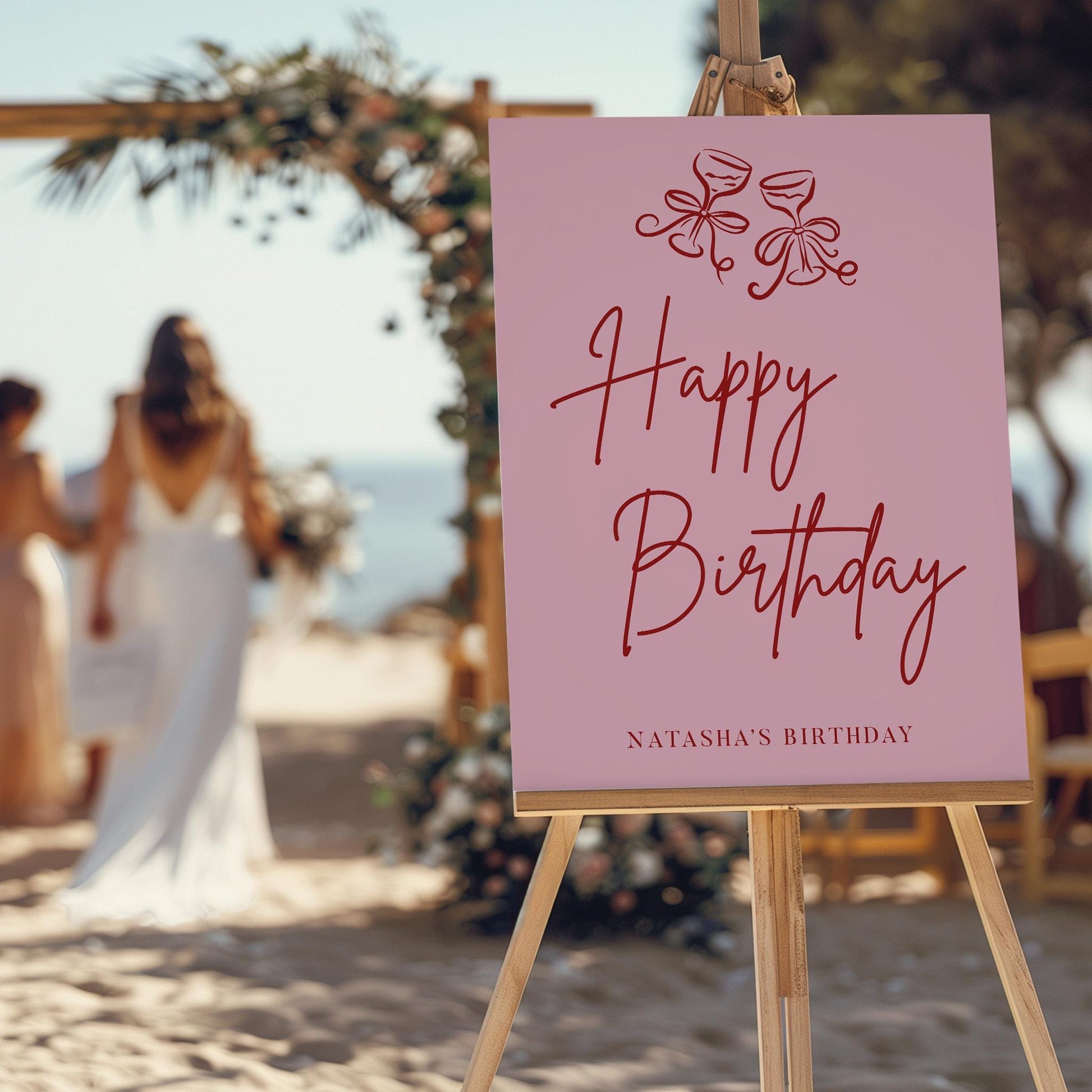 Panneau de bienvenue d'anniversaire aux couleurs festives, personnalisable avec prénom et date et 2 verres festifs en haut du visuel – Collection Mood.