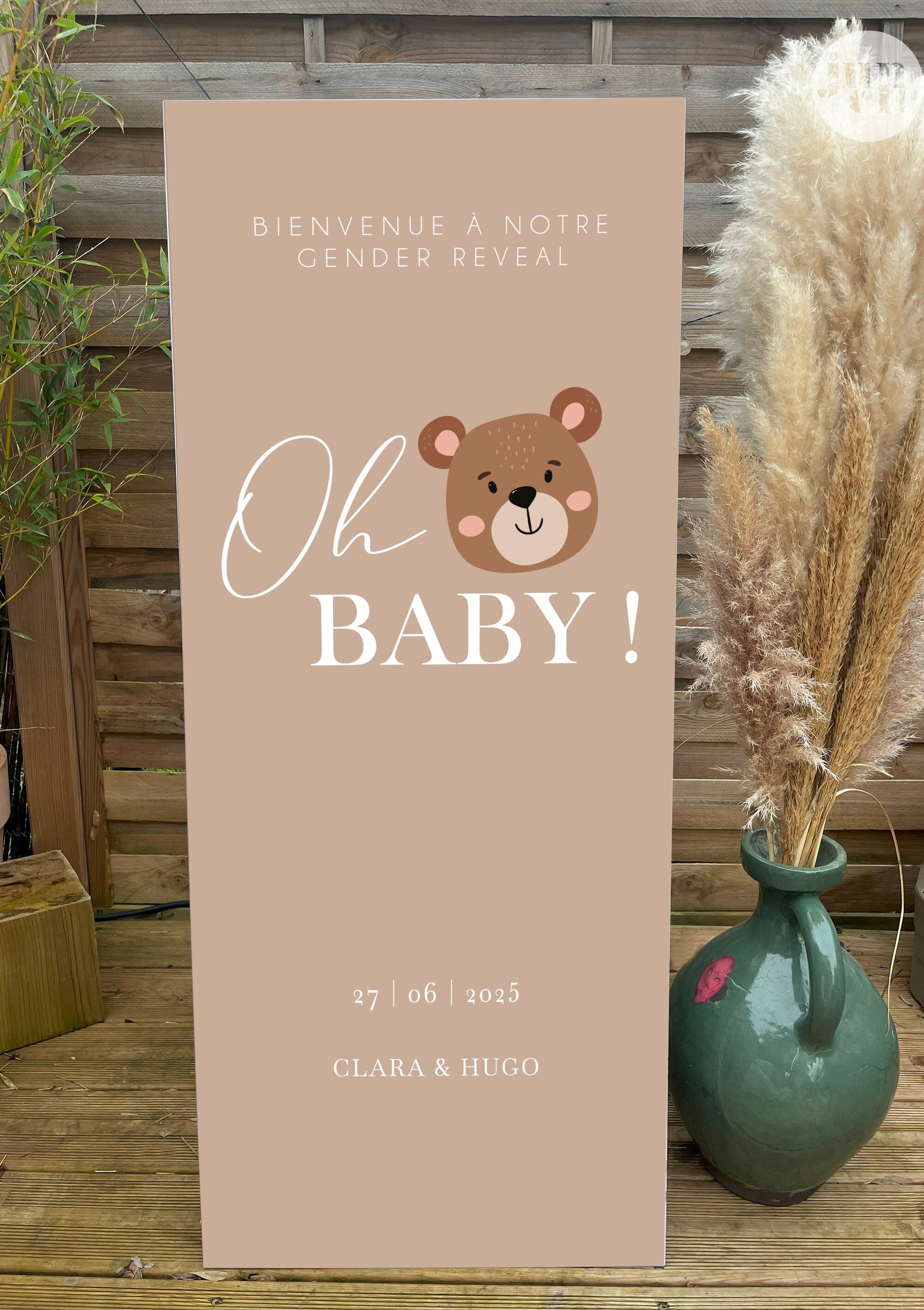 Panneau de bienvenue gender reveal en forex taille XL, personnalisé avec un ours beige et l’inscription « Oh Baby », idéal pour une décoration tendre.
