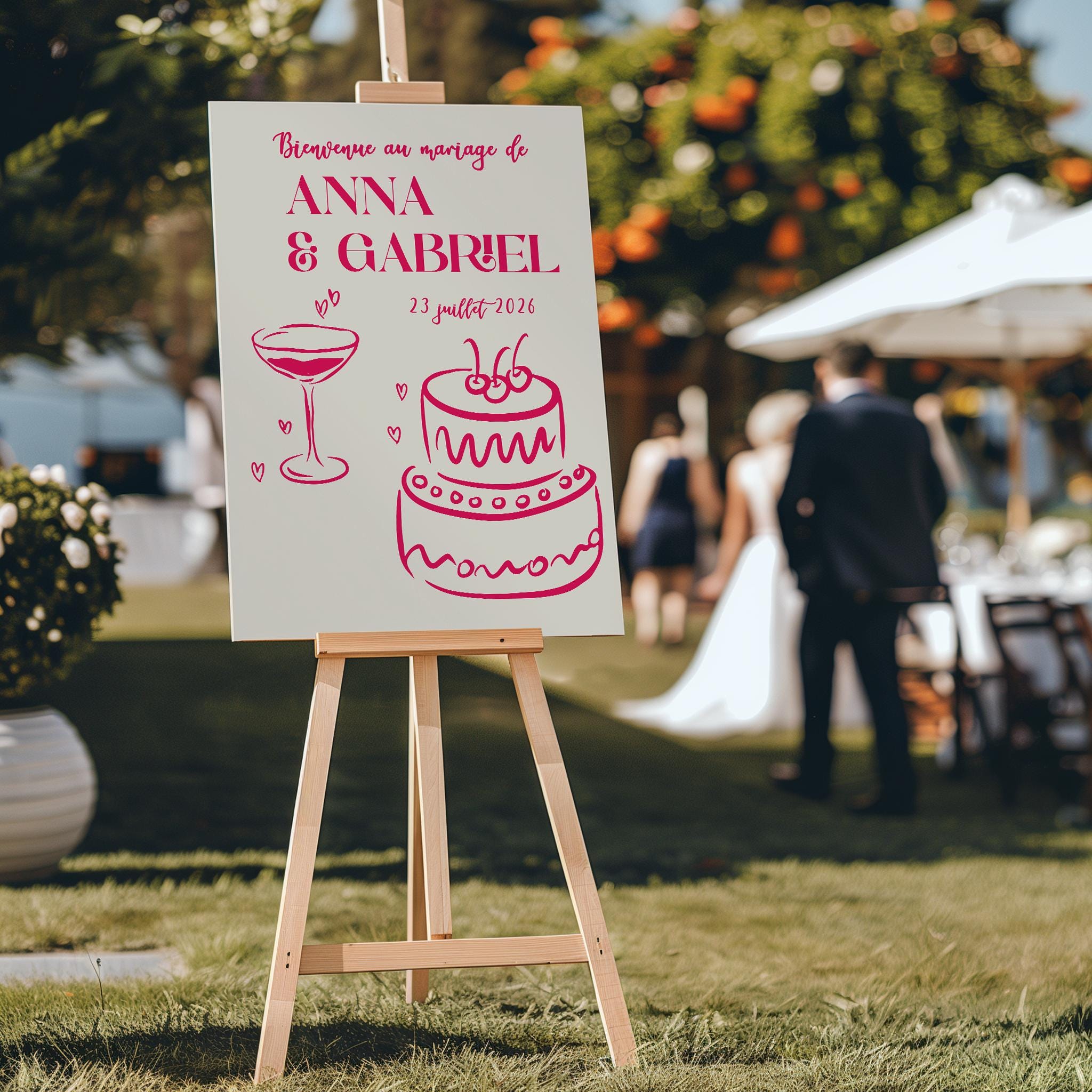 Panneau de bienvenue mariage  personnsalié beifge et rose avec dessin festif de gâteau et verres