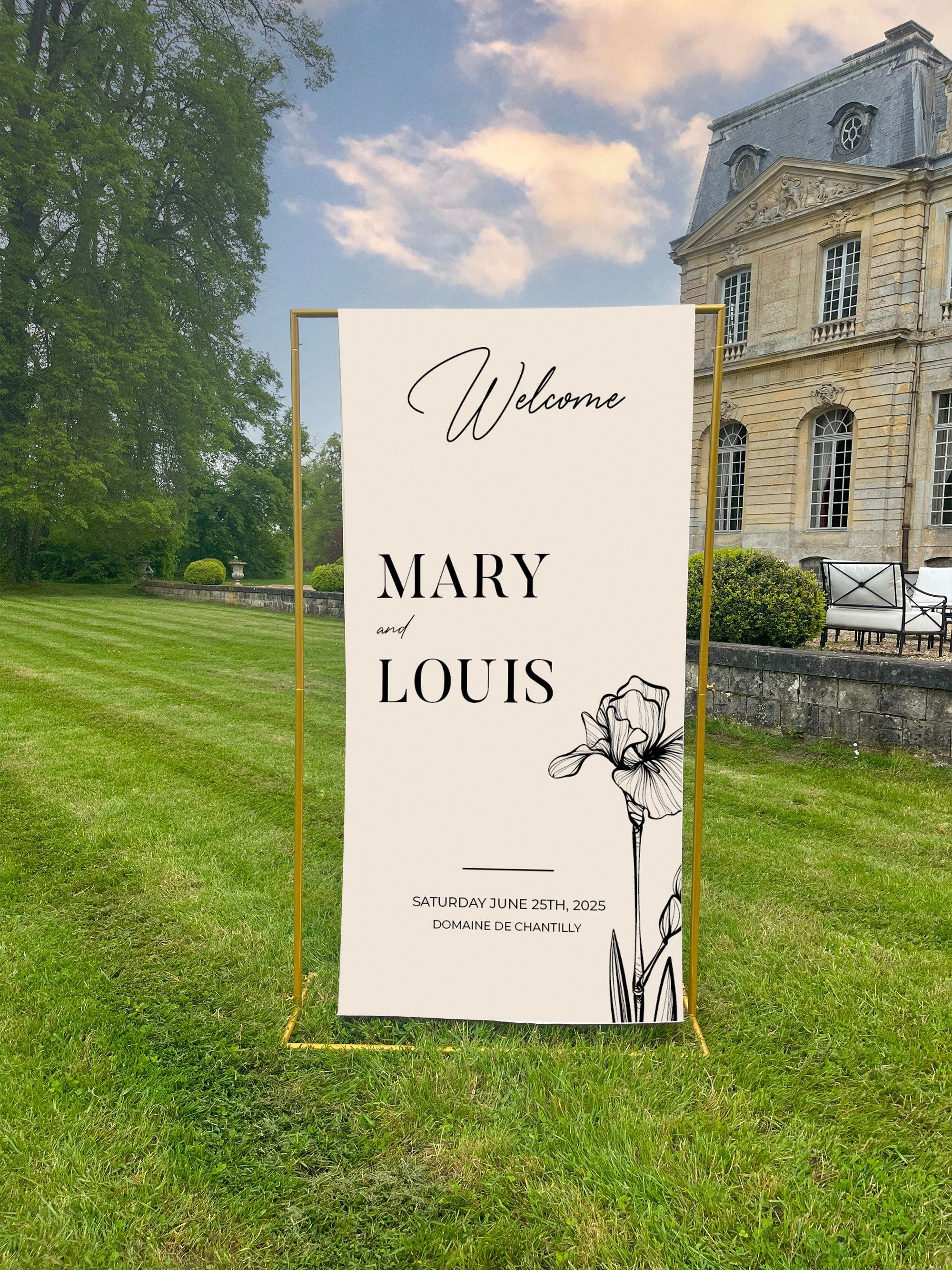 Panneau de bienvenue mariage personnalisé en lin avec grande fleur noire – design épuré – Collection Bloom, design 3