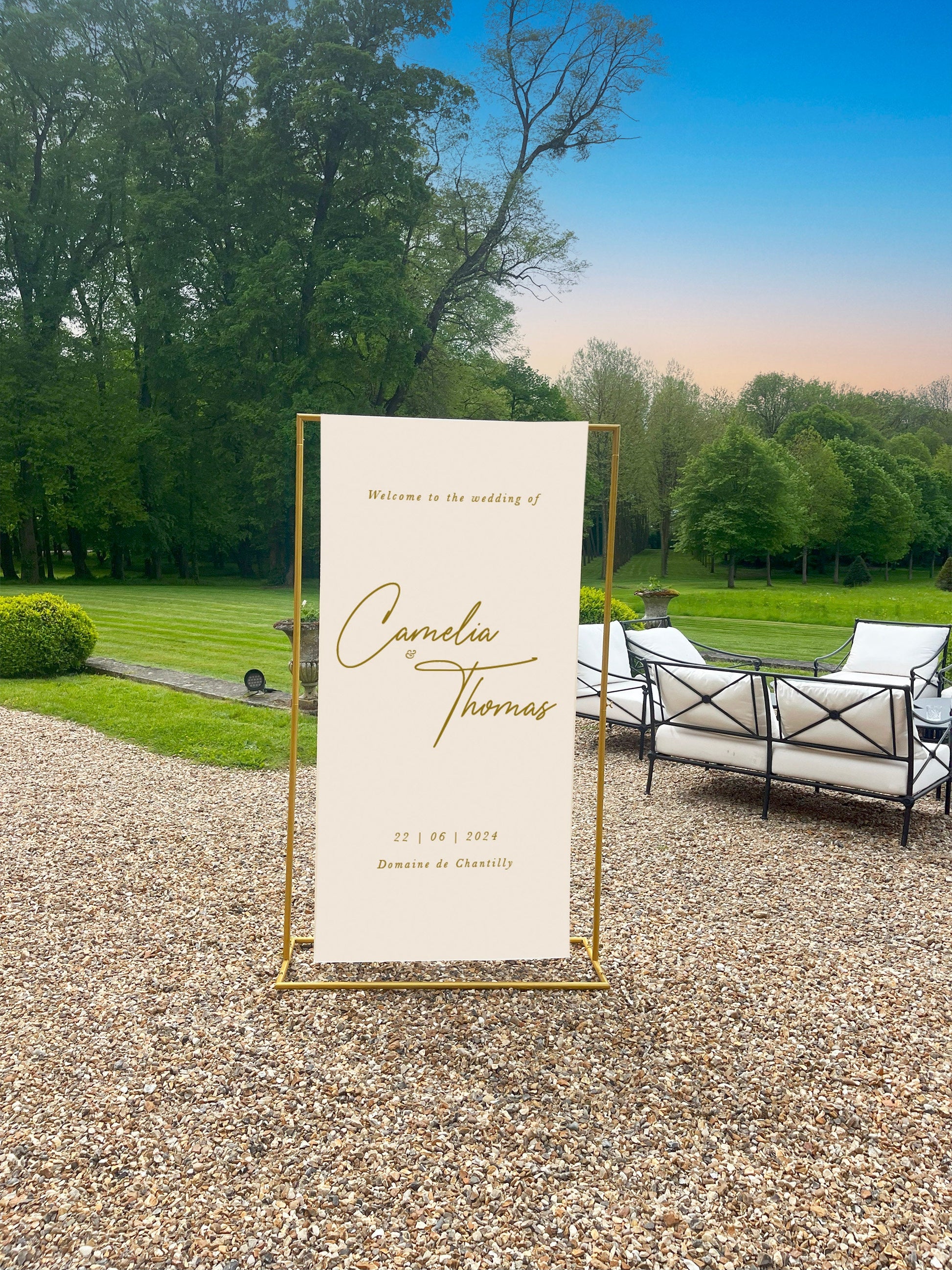 Panneau de bienvenue mariage personnsalié en toile vergé naturelle avec texte ocre style calligraphie – Collection Soft Lines – design 4