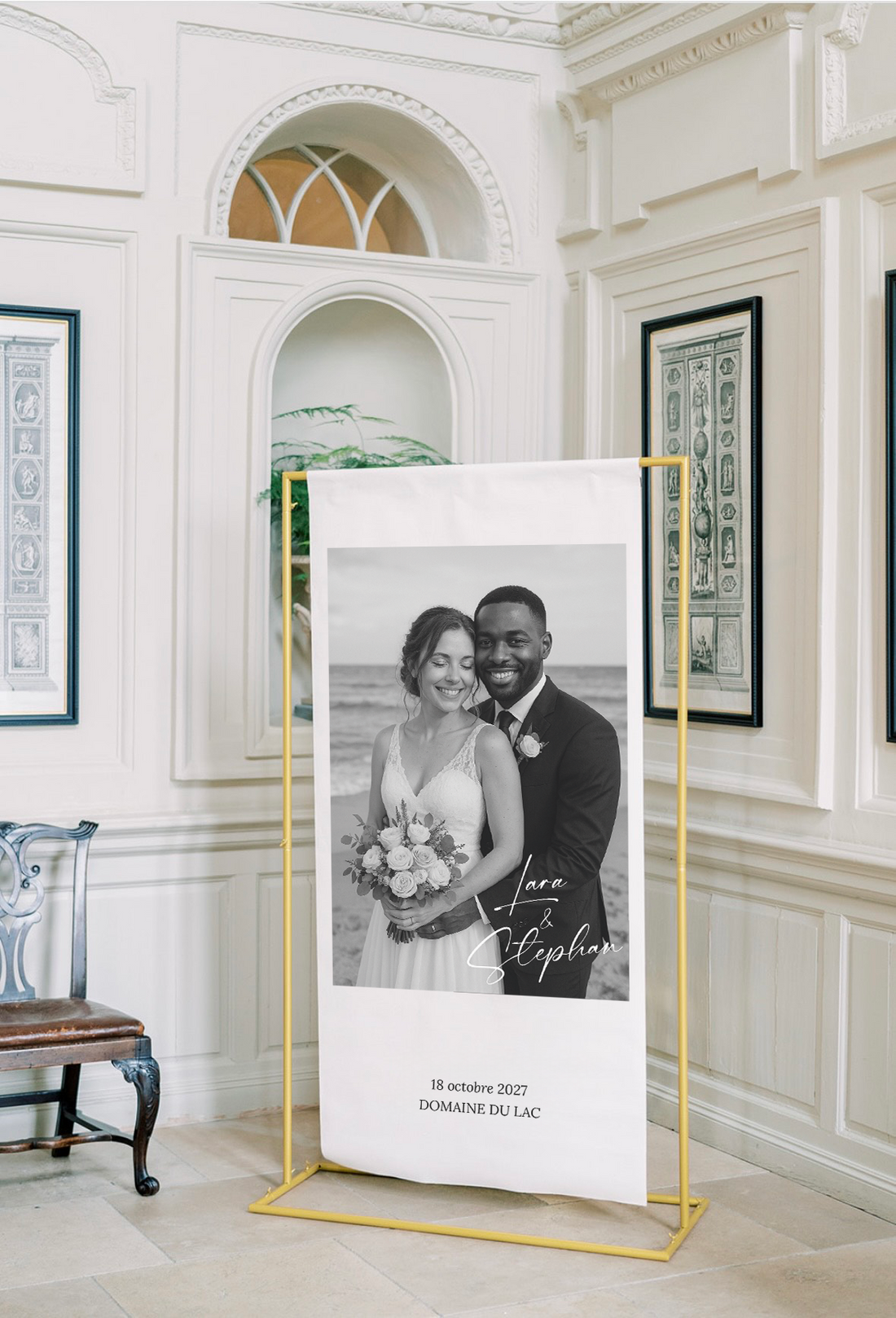 Comment installer facilement un panneau de mariage : chevalet, arche ou mur ?